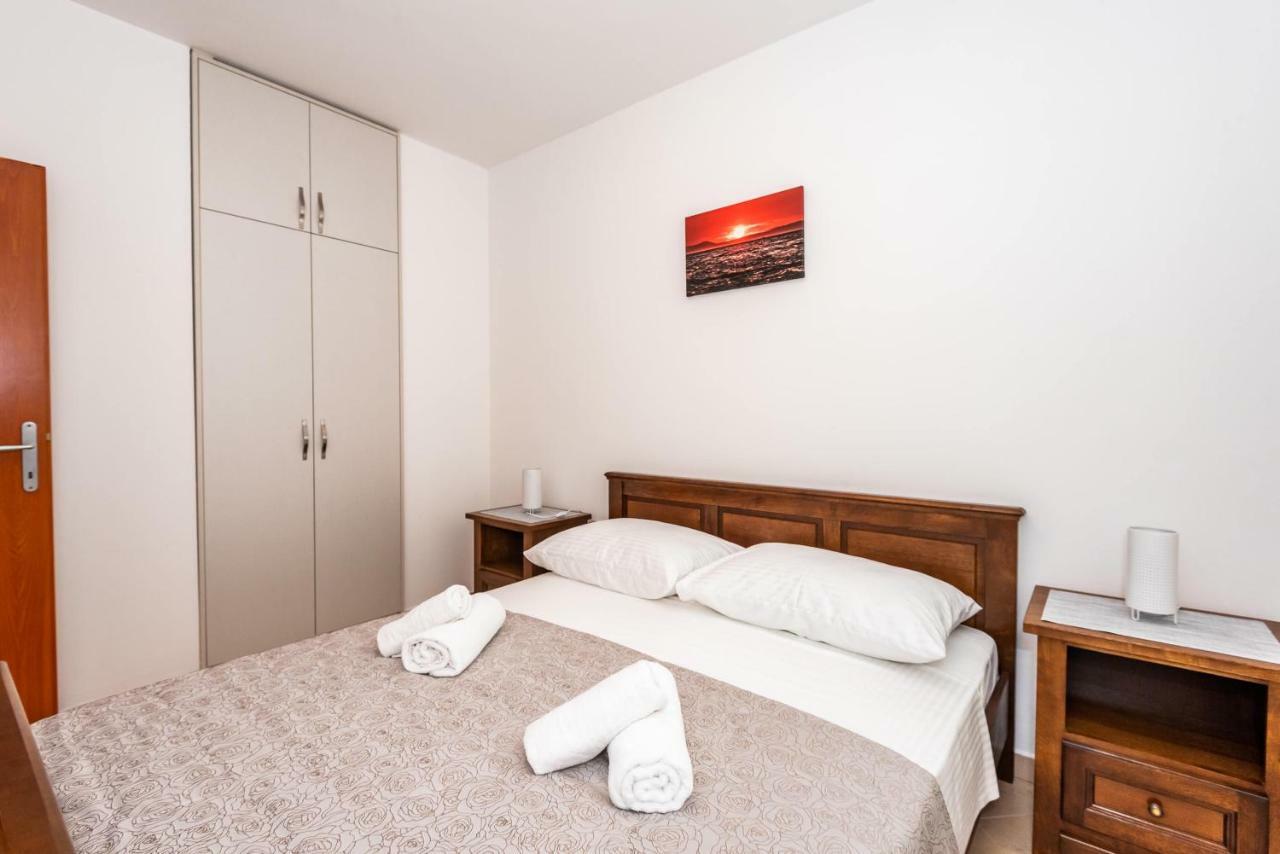Apartmani Marina Klek Exterior photo