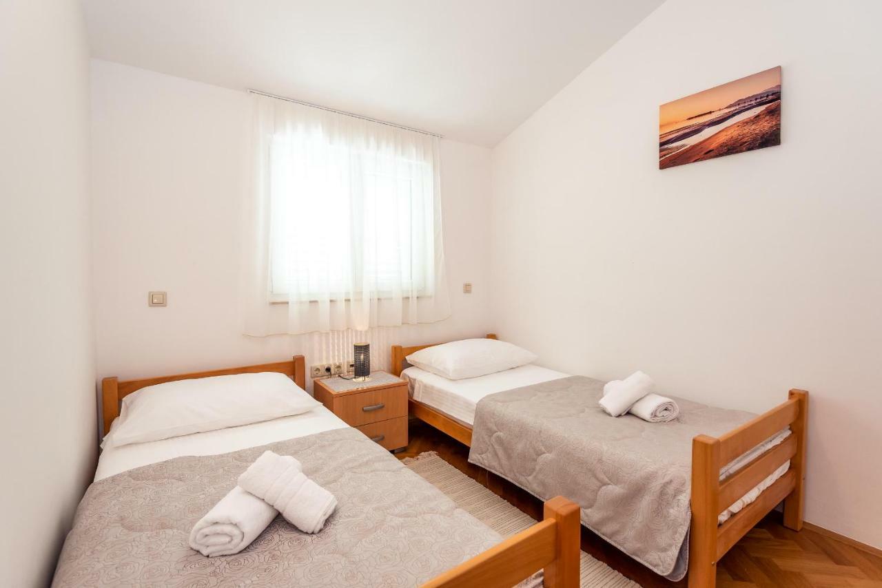 Apartmani Marina Klek Exterior photo